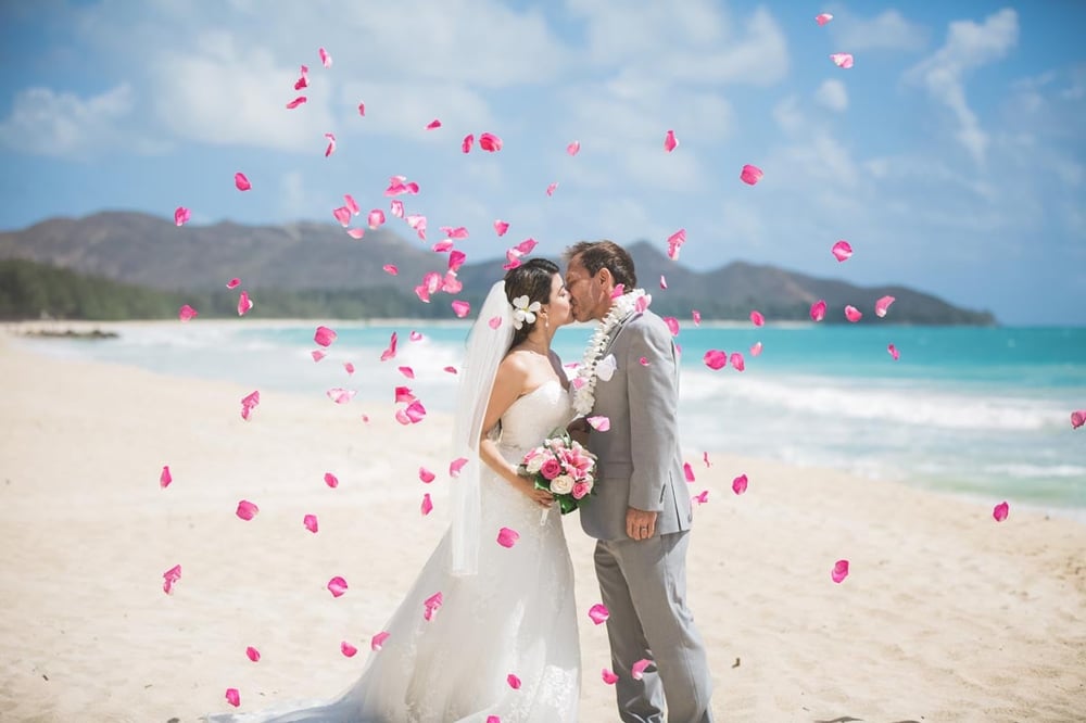 hawaiian beach wedding packages